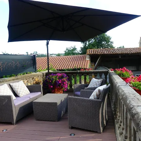 La Maison De Roussi Alojamento de Acomodação e Pequeno-almoço 3*