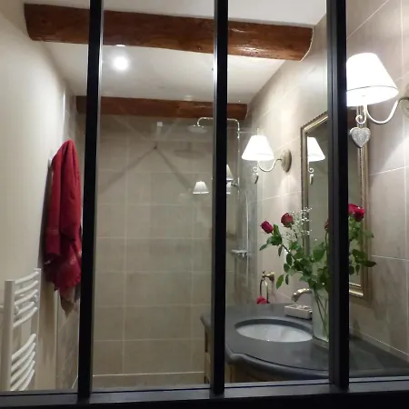 La Maison De Roussi Bed & Breakfast