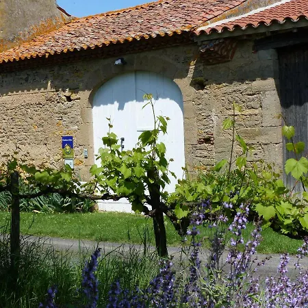 La Maison De Roussi Couette-café