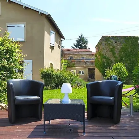 La Maison De Roussi Bed & Breakfast Nonette