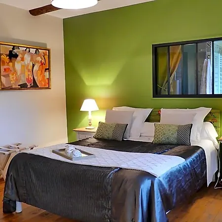 La Maison De Roussi 3*